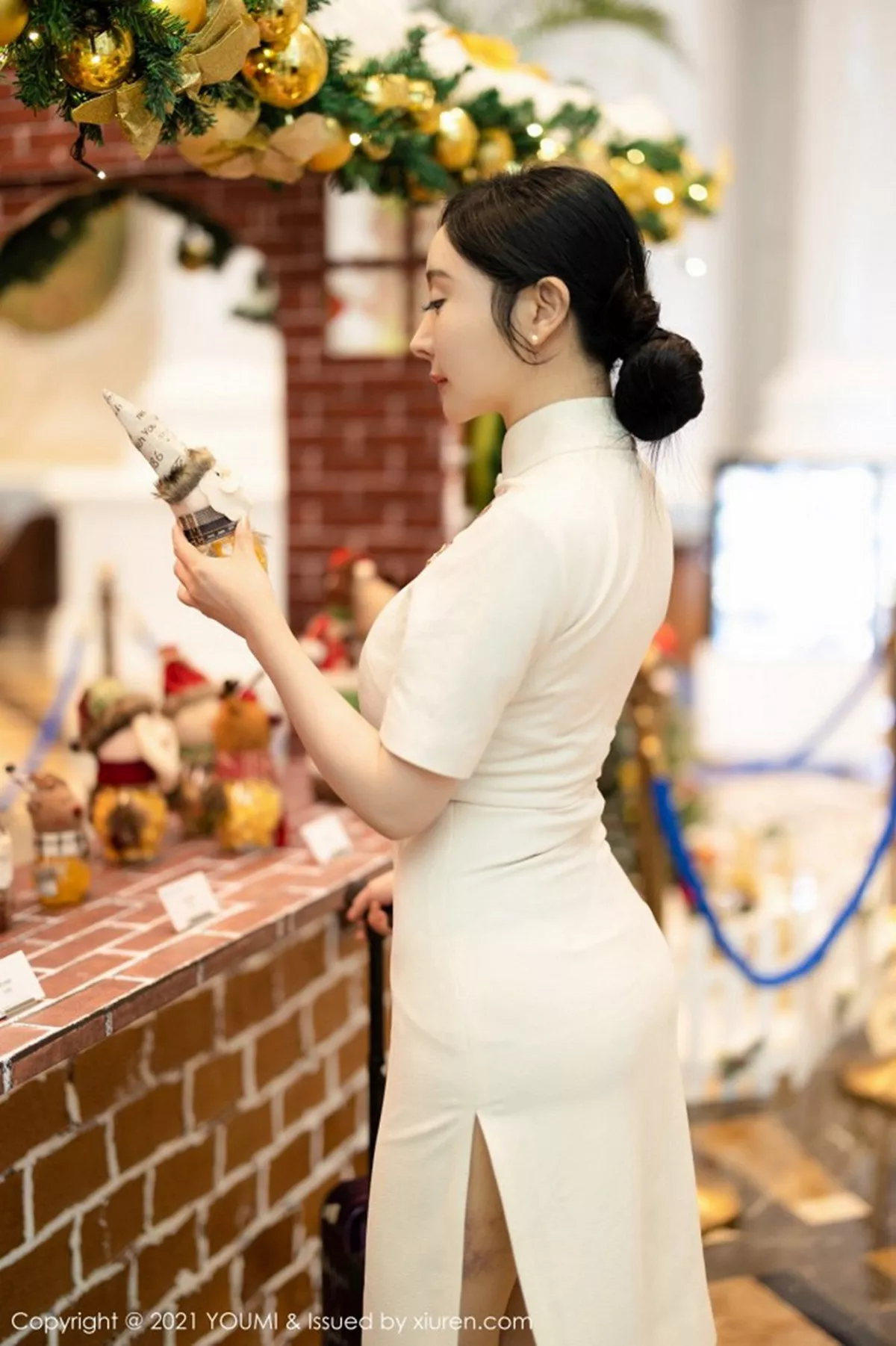 秀人集.com_[YouMi尤蜜荟]Vol.603_嫩模允爾剧情空姐女友主题床上蕾丝内衣配肉丝裤袜诱惑写真92P