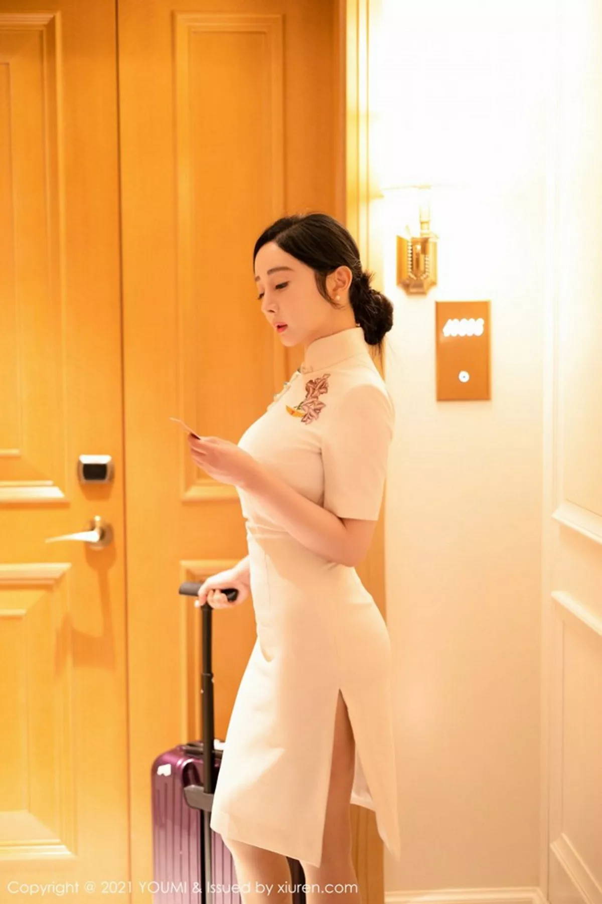 秀人集.com_[YouMi尤蜜荟]Vol.603_嫩模允爾剧情空姐女友主题床上蕾丝内衣配肉丝裤袜诱惑写真92P