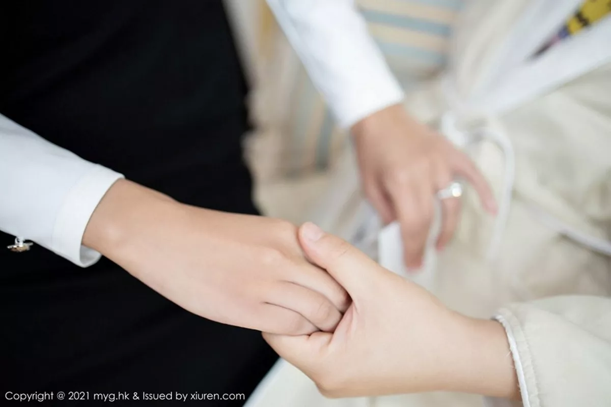 秀人集.com_[MyGirl美媛馆]Vol.492_女神王馨瑶yanni上司过生日主题黑裙下黑丝裤袜秀美腿诱惑写真88P