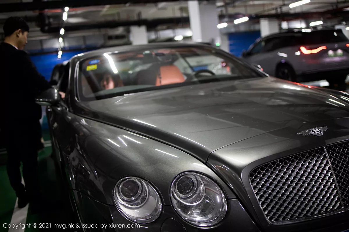 秀人集.com_[MyGirl美媛馆]Vol.500_女神绮里嘉Carina雨夜打车主题黑色内衣配黑丝吊袜诱惑写真68P