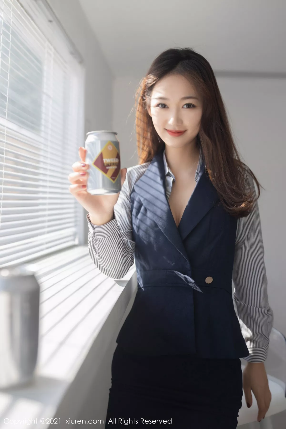 秀人集.com_[XiuRen秀人网]No.3241_嫩模唐安琪推销员主题商店半脱露性感红色内衣肉丝裤袜诱惑写真83P