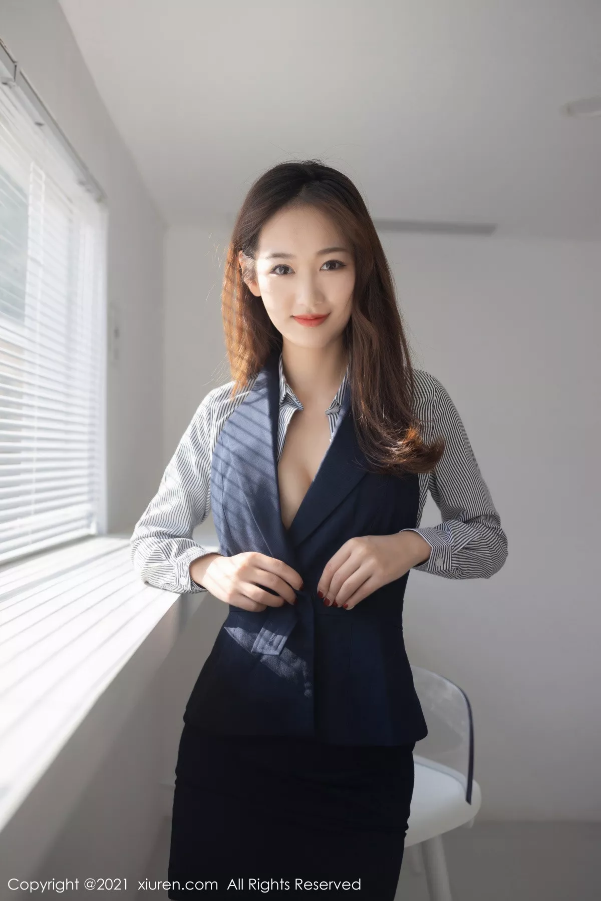 秀人集.com_[XiuRen秀人网]No.3241_嫩模唐安琪推销员主题商店半脱露性感红色内衣肉丝裤袜诱惑写真83P