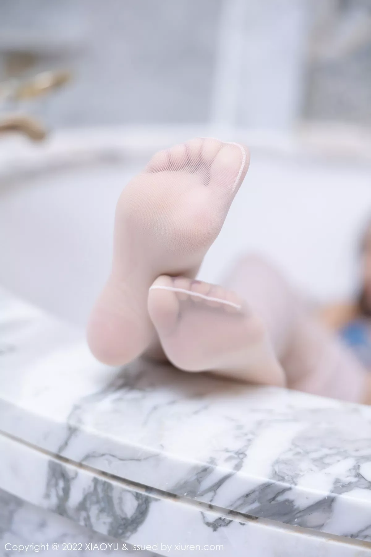 秀人集.com_[XiaoYu画语界]Vol.810_女神王馨瑶yanni私房性感蓝色蕾丝内衣配白丝吊袜极致诱惑写真83P