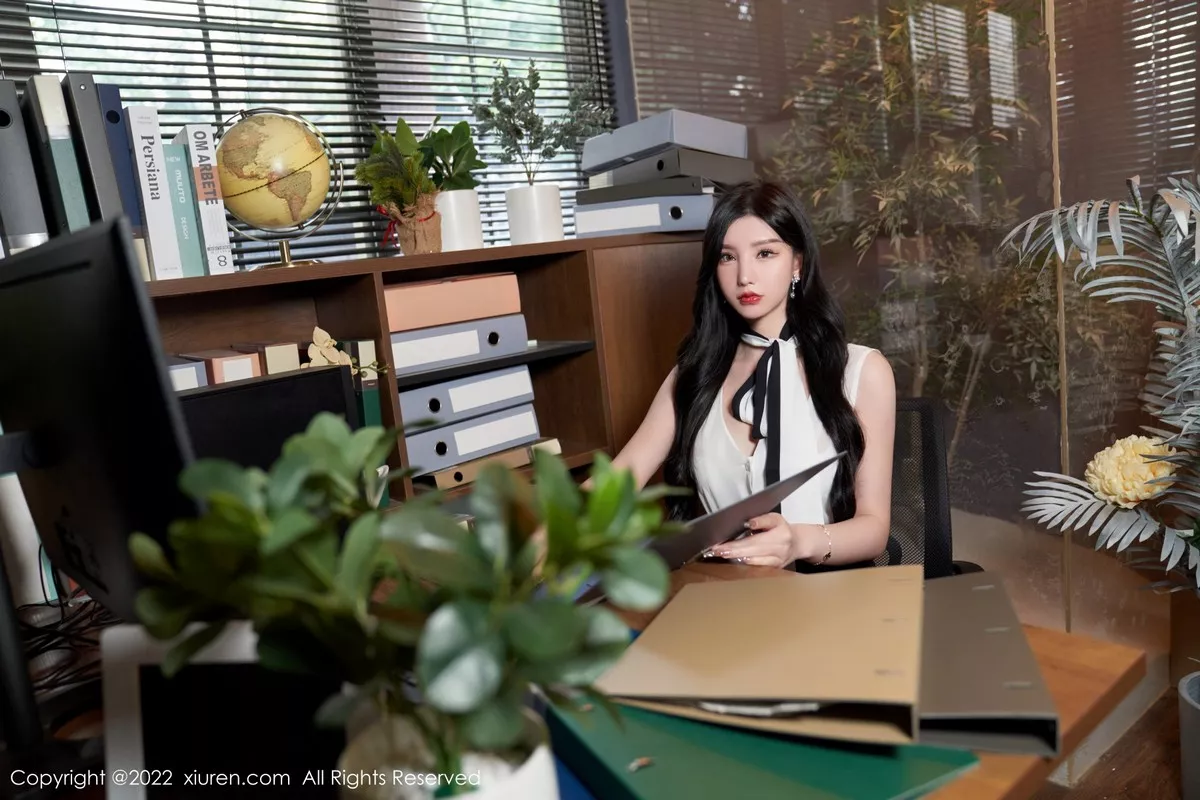 秀人集.com_[XiuRen秀人网]No.5217_女神周于希Sally心愿旅拍私房超薄闪亮黑丝秀翘臀美腿诱惑写真76P