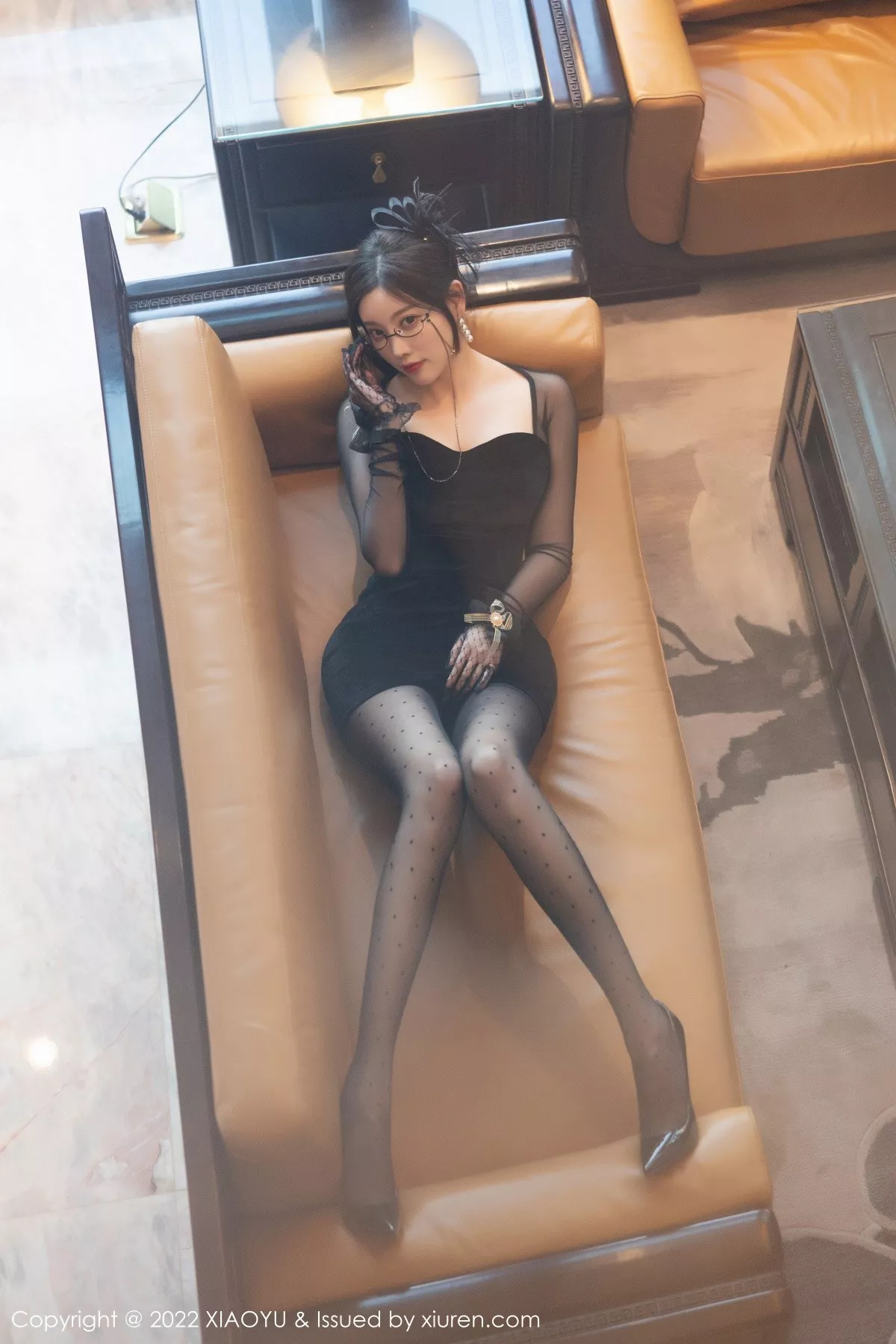 秀人集.com_[XiaoYu画语界]Vol.811_女神杨晨晨Yome私房脱黑色吊裙露蕾丝内衣配黑丝吊袜诱惑写真91P