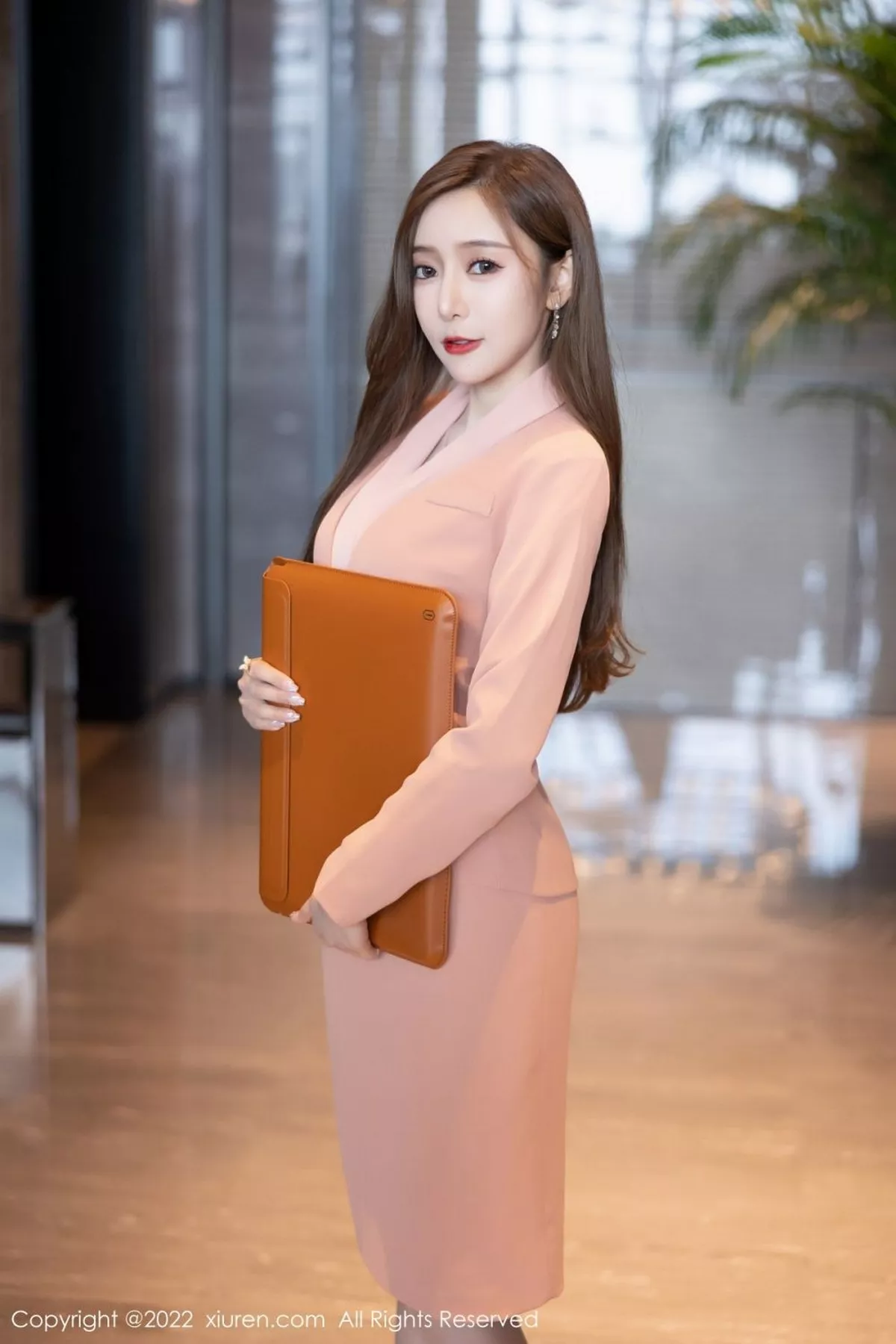 秀人集.com_[XiuRen秀人网]No.5257_女神王馨瑶yanni粉色套装半脱露黑色蕾丝内衣超薄肉丝诱惑写真86P