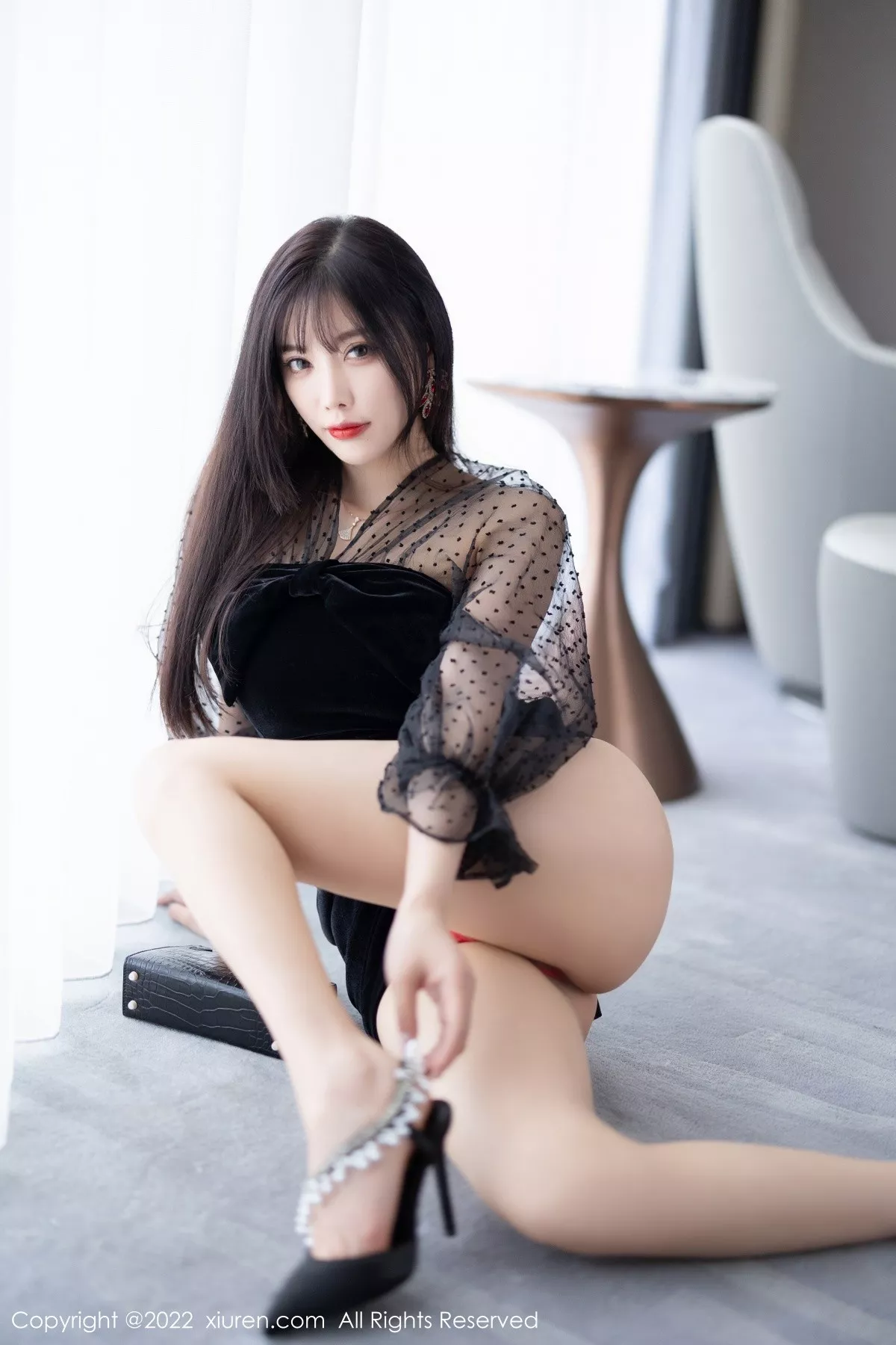 秀人集.com_[XiuRen秀人网]No.5264_女神杨晨晨Yome脱黑色轻透连衣裙露红色蕾丝内衣惹火诱惑写真84P