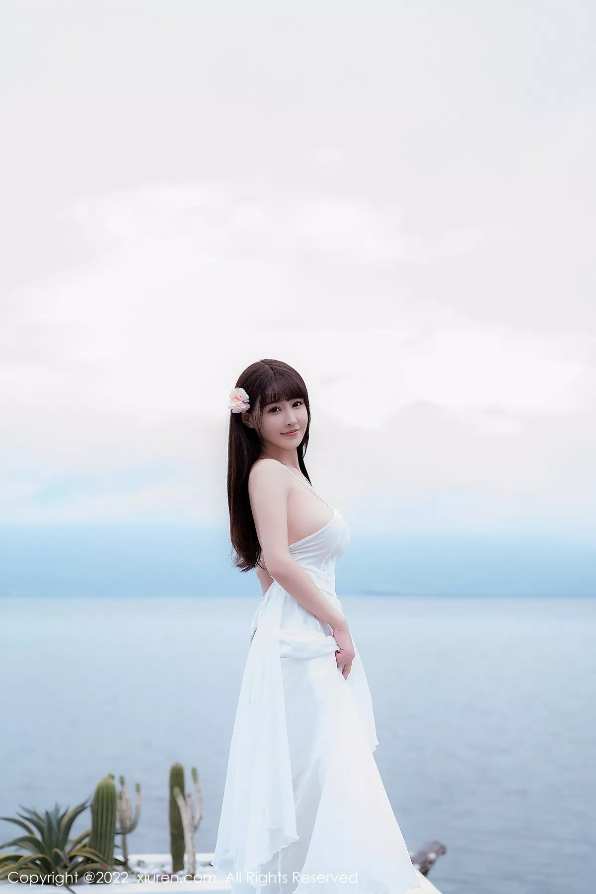 秀人集.com_[XiuRen秀人网]No.5261_女神朱可儿Flora大理旅拍白色露肩吊带裙配白丝袜丰满诱惑写真114P