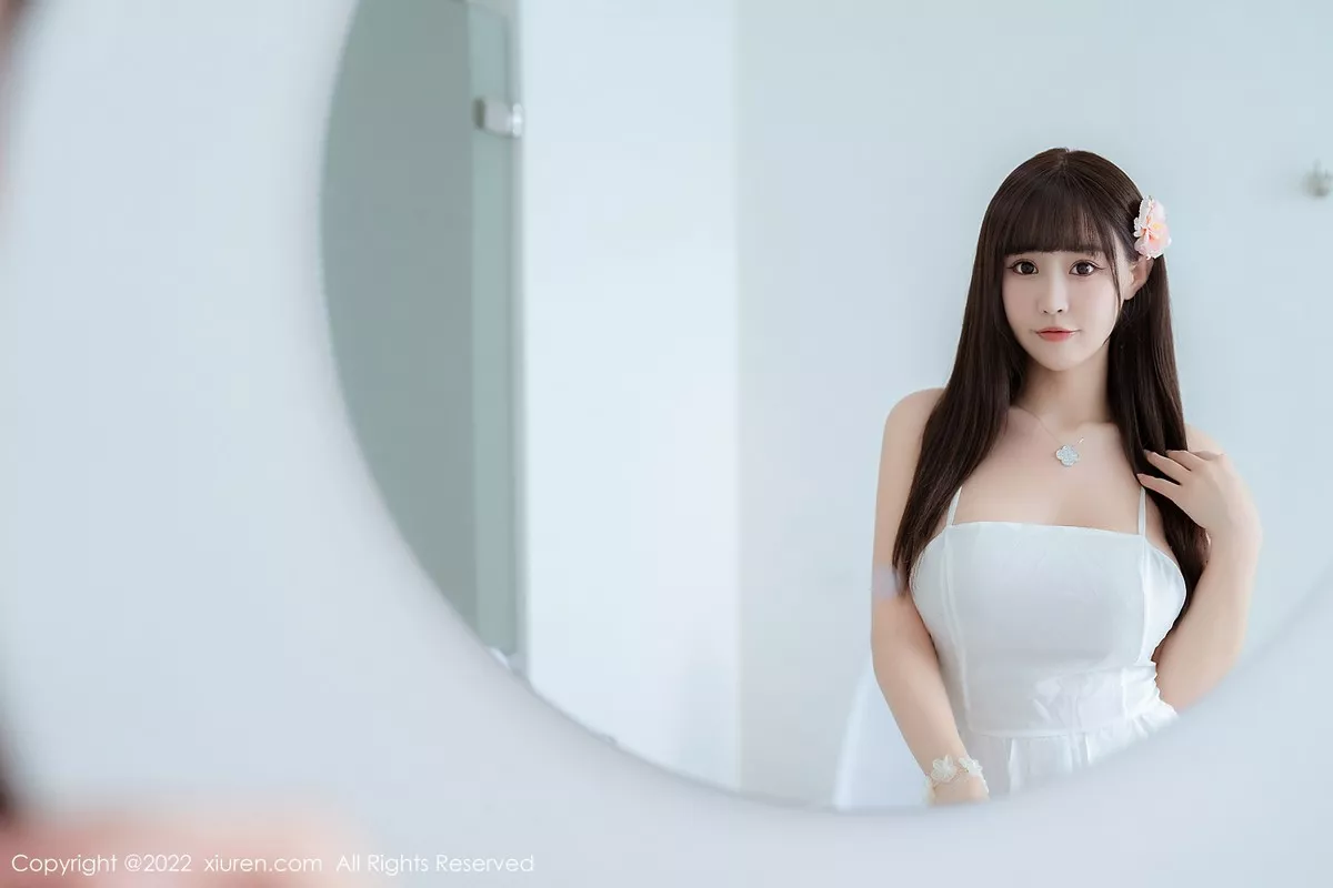 秀人集.com_[XiuRen秀人网]No.5261_女神朱可儿Flora大理旅拍白色露肩吊带裙配白丝袜丰满诱惑写真114P