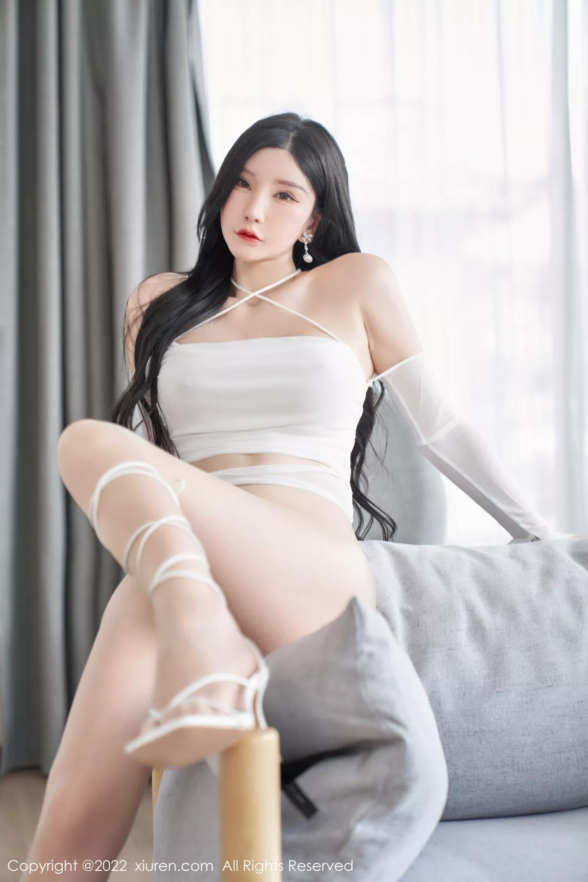 秀人集.com_[XiuRen秀人网]No.5271_女神周于希Sally心愿旅拍户外白色轻透服饰秀完美身材诱惑写真89P