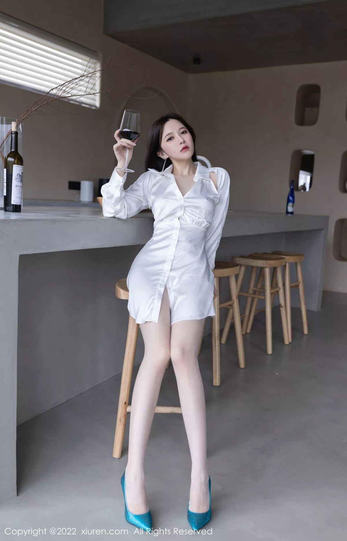 秀人集.com_[XiuRen秀人网]No.5286_模特鱼子酱Fish云南旅拍性感白T配超薄肉丝秀婀娜身姿诱惑写真80P