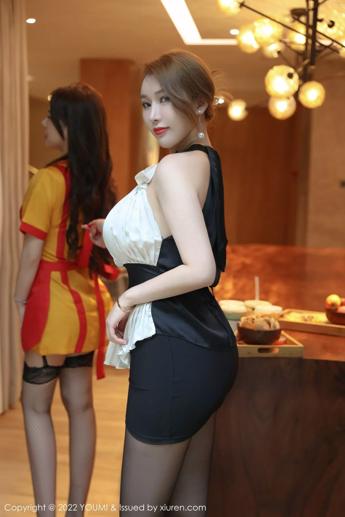 秀人集.com_[YouMi尤蜜荟]Vol.818_女神尤妮丝Egg万宁旅拍轻透连衣短配超薄黑丝秀翘臀诱惑写真63P