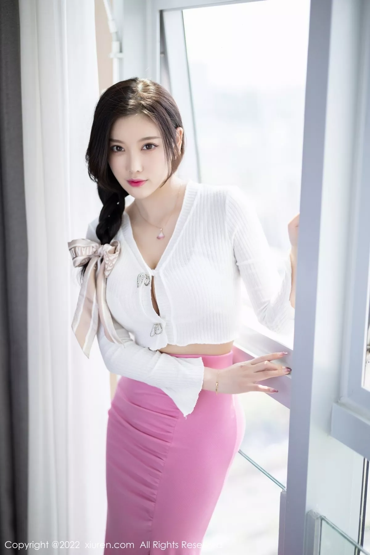 秀人集.com_[XiuRen秀人网]No.5200_女神杨晨晨Yome半脱露白色轻透蕾丝内衣秀完美身材诱惑写真76P