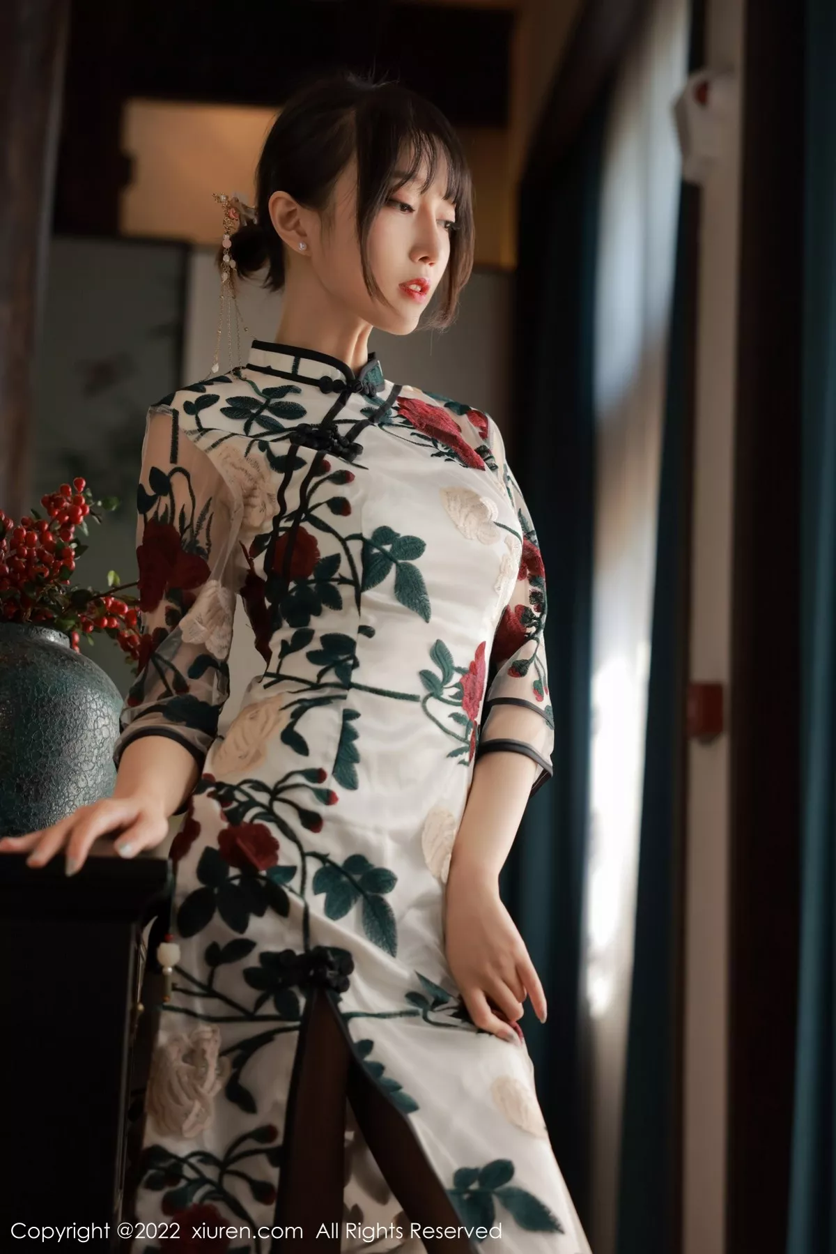 秀人集.com_[XiuRen秀人网]No.5199_模特玥儿玥er澳门旅拍半脱露黑色轻透内衣配超薄黑丝诱惑写真77P