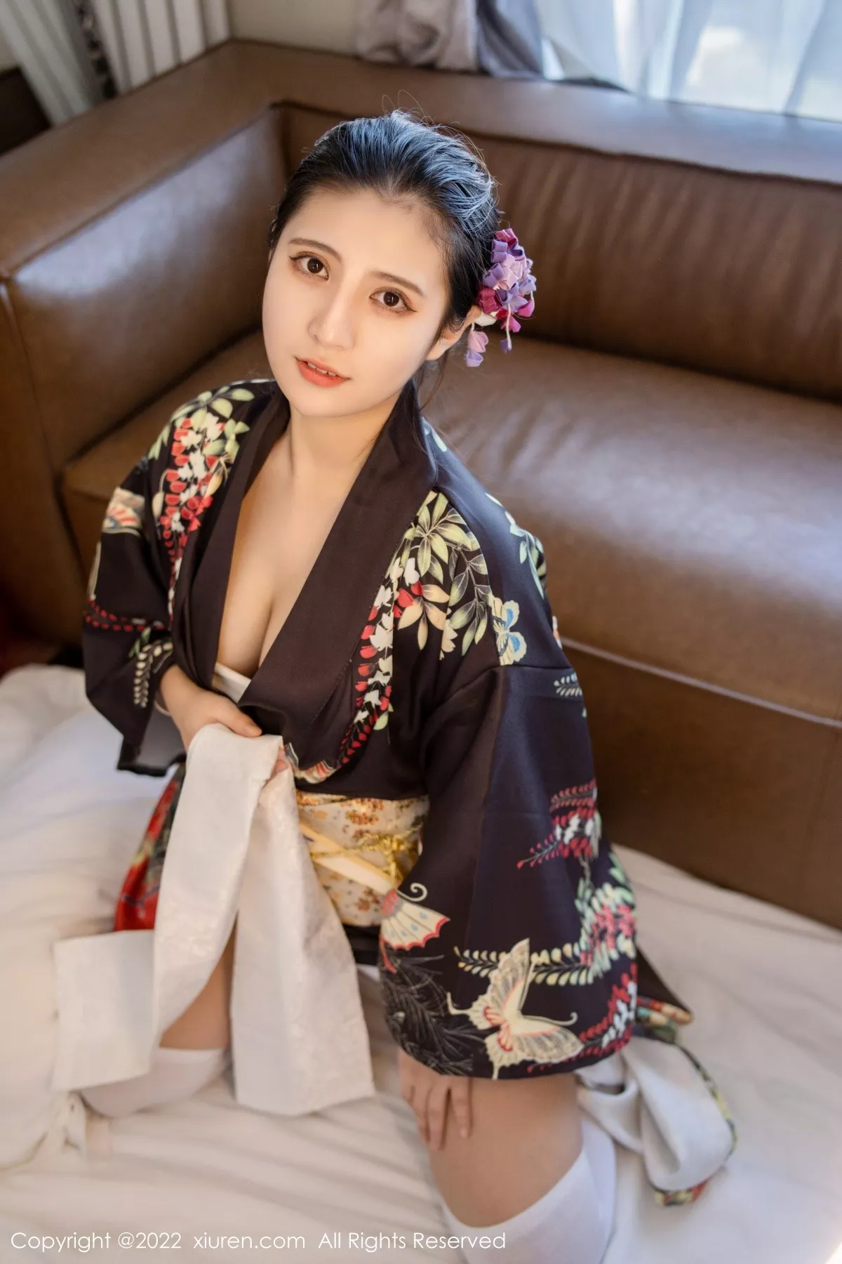 秀人集.com_[XiuRen秀人网]No.5309_模特久久Aimee日系居家和服半脱露白色抹胸内衣秀豪乳诱惑写真62P