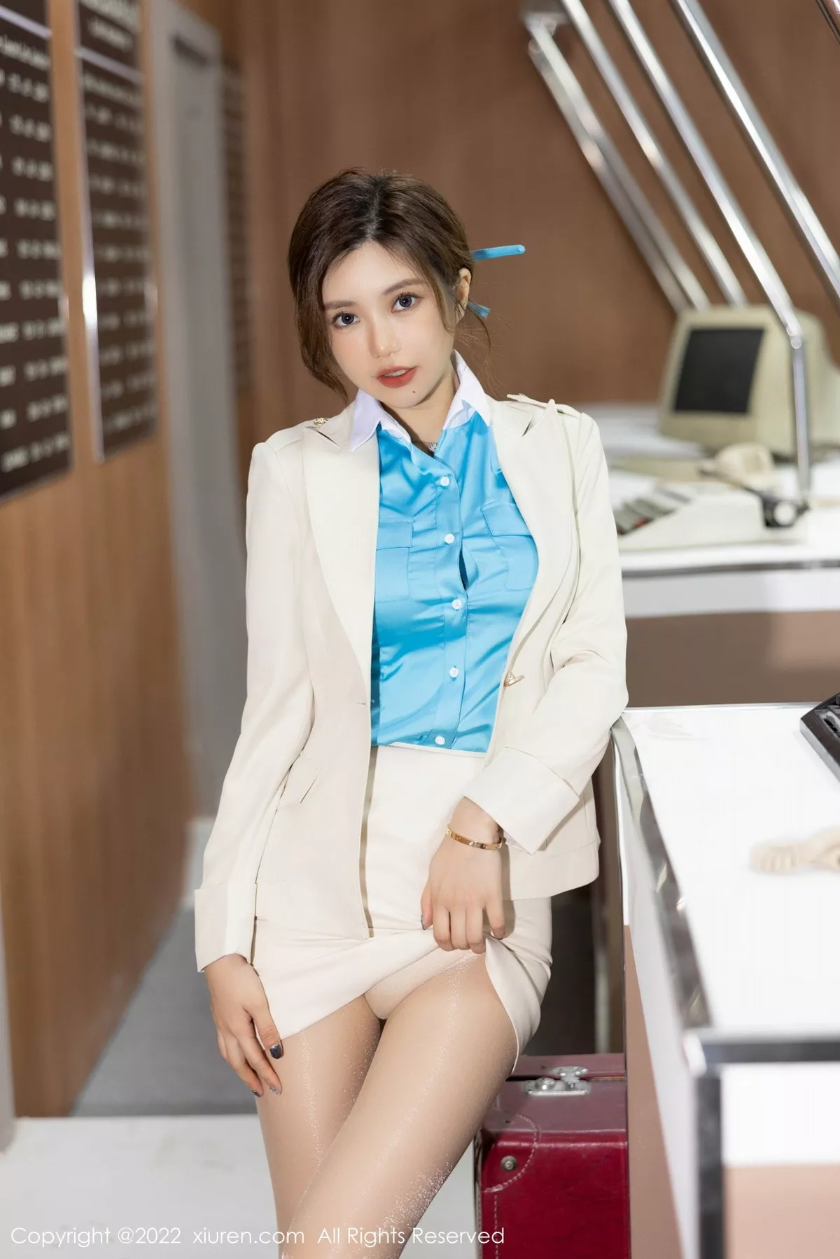 秀人集.com_[XiuRen秀人网]No.5360_女神绮里嘉ula心愿旅拍商务助理服性感短裙下超薄肉丝诱惑写真94P