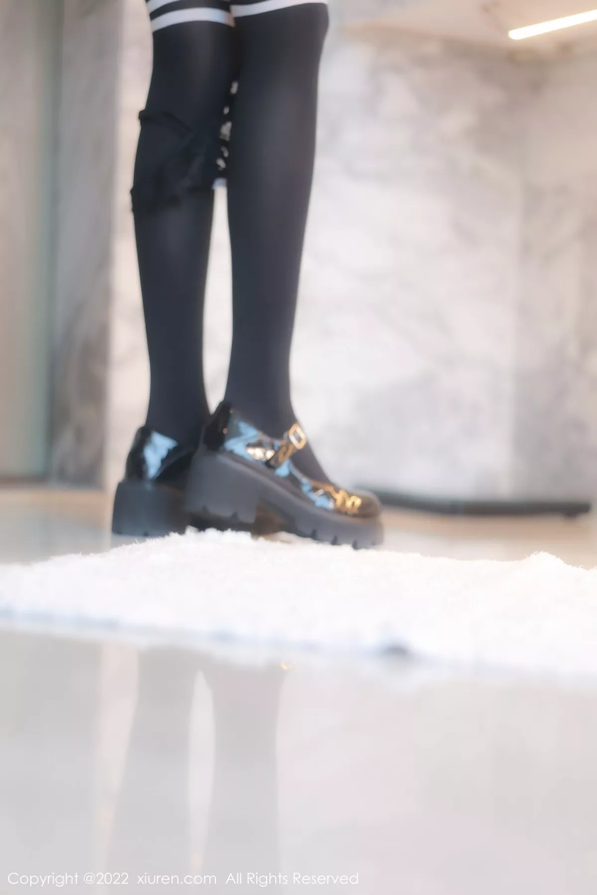 秀人集.com_[XiuRen秀人网]No.5365_模特婠婠么性感学妹制服白色短T配黑短裙秀曼妙身姿诱惑写真98P