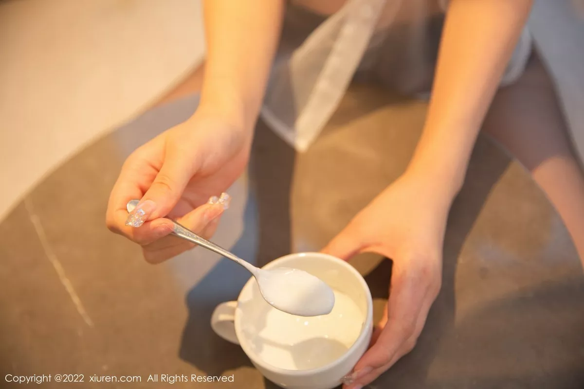 秀人集.com_[XiuRen秀人网]No.5385_模特熊小诺性感轻透白T配黑色短裙露超薄无内黑丝极致诱惑写真72P