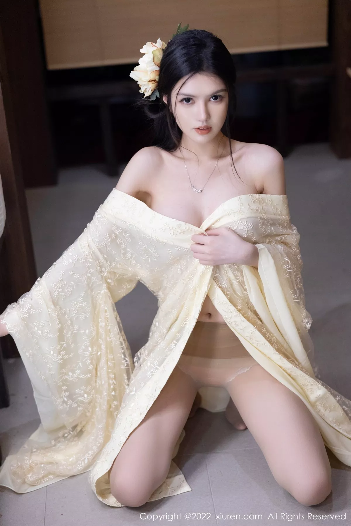 秀人集.com_[XiuRen秀人网]No.5387_模特媛媛酱belle淡黄轻透古装服配超薄肉丝秀惹火身材诱惑写真60P