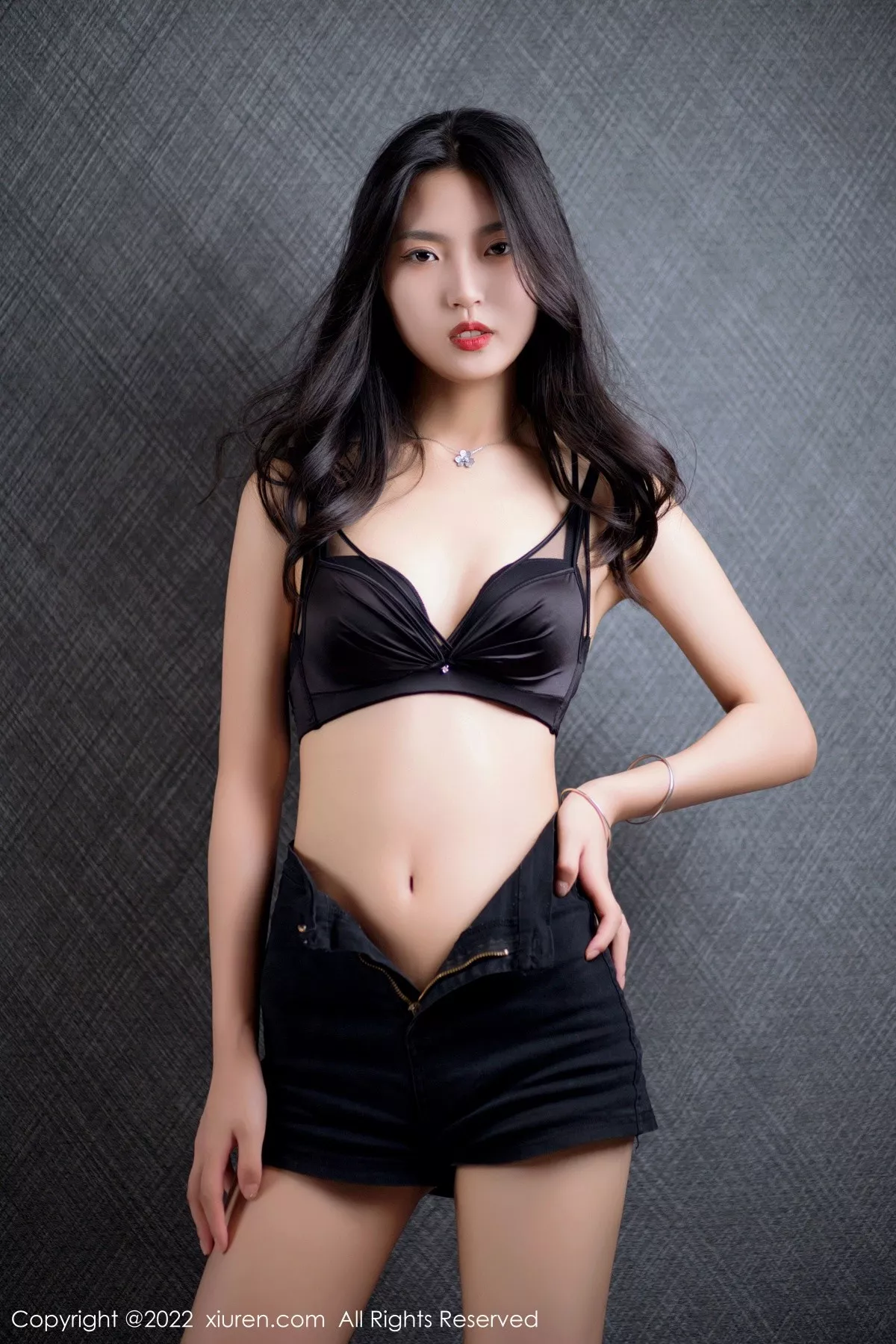 秀人集.com_[XiuRen秀人网]No.5399_新人模特十九九私房多套性感服饰秀曼妙苗条身材迷人诱惑写真117P