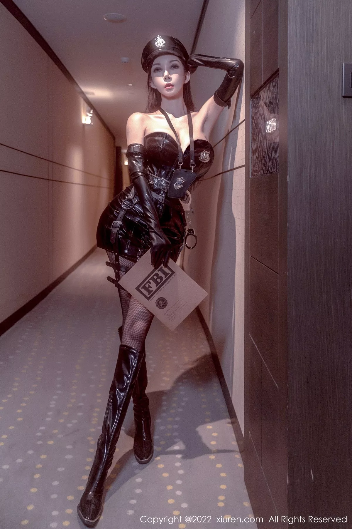 秀人集.com_[XiuRen秀人网]No.5405_模特陈怡曼美女搜查官脱性感黑色皮质服饰露豪乳撩人诱惑写真64P