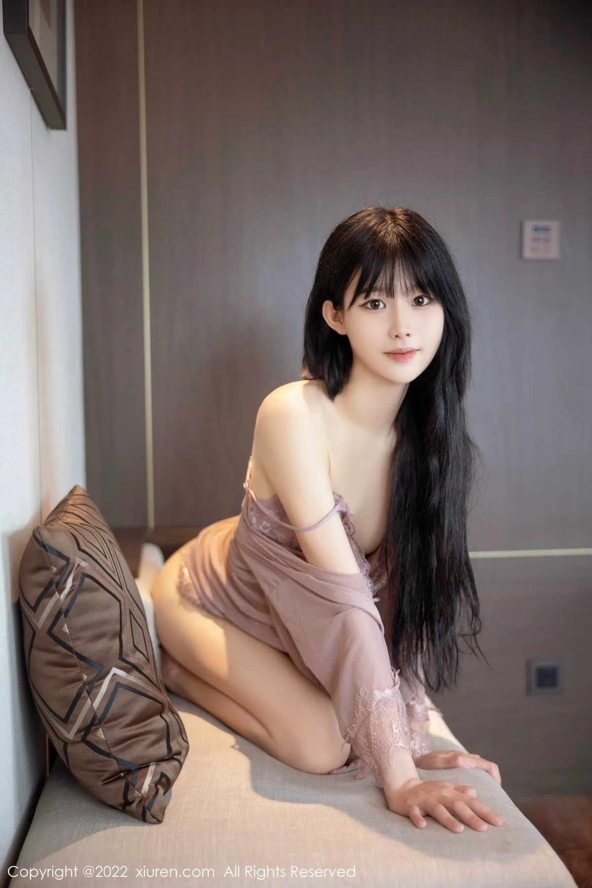 秀人集.com_[XiuRen秀人网]No.5408_模特77qiqi私房淡紫睡衣透视秀完美身材性感美腿撩人诱惑写真69P