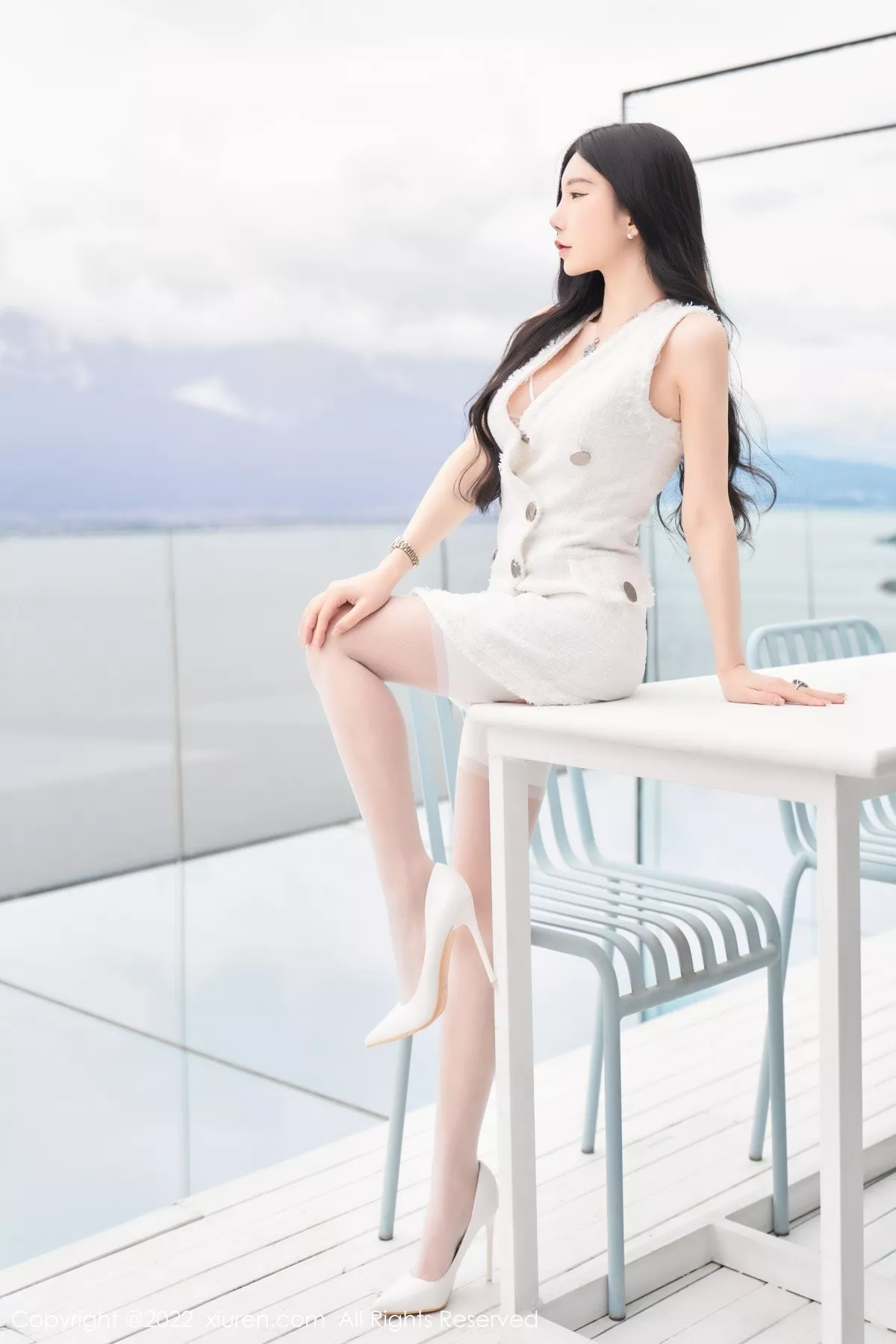 秀人集.com_[XiuRen秀人网]No.5418_女神周于希Sally心愿旅拍脱白色外衣露白色蕾丝内衣诱惑写真73P