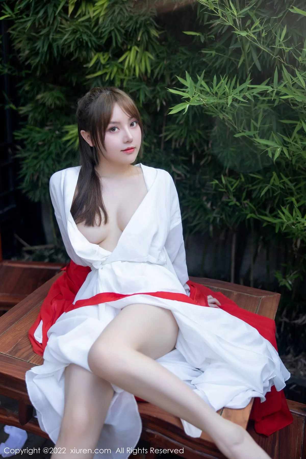 秀人集.com_[XiuRen秀人网]No.5414_模特豆瓣酱性感红色唐韵古装服饰半脱露傲人豪乳惹火诱惑写真80P