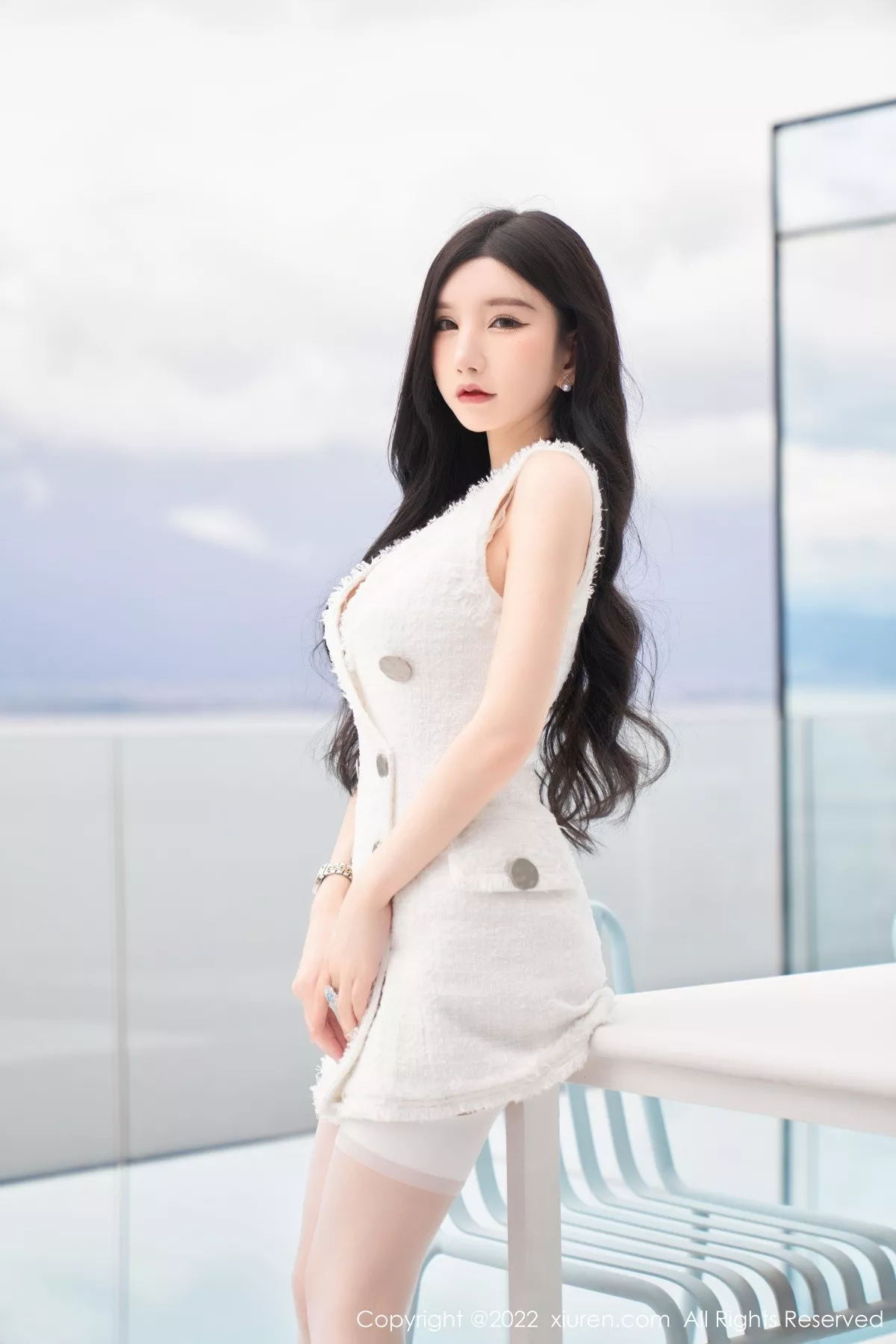 秀人集.com_[XiuRen秀人网]No.5418_女神周于希Sally心愿旅拍脱白色外衣露白色蕾丝内衣诱惑写真73P