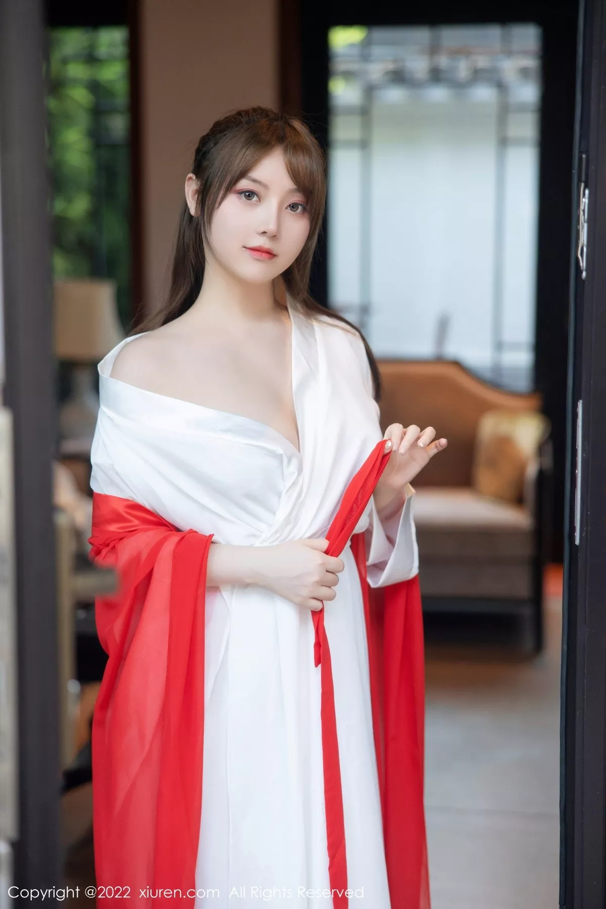 秀人集.com_[XiuRen秀人网]No.5414_模特豆瓣酱性感红色唐韵古装服饰半脱露傲人豪乳惹火诱惑写真80P