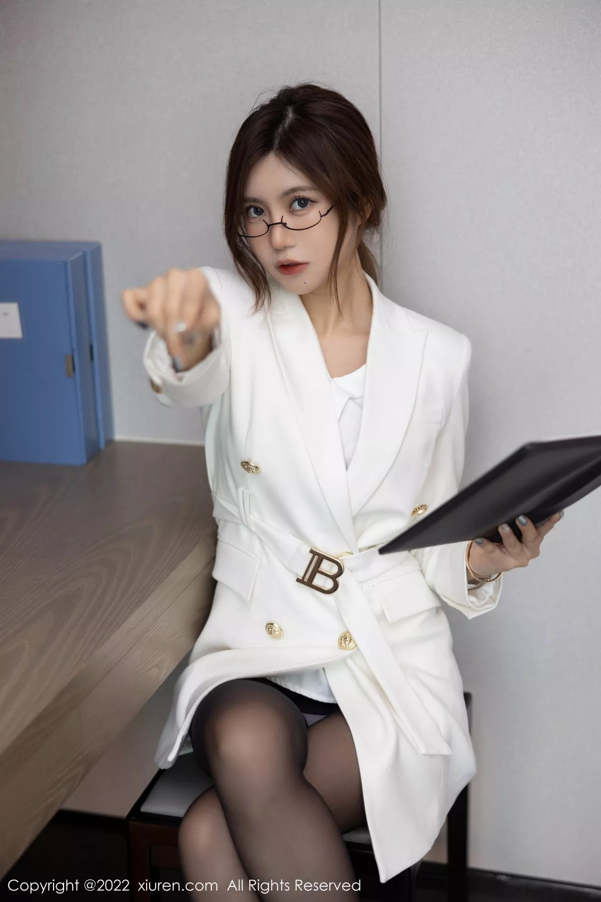 秀人集.com_[XiuRen秀人网]No.5430_女神绮里嘉ula海南心愿旅拍私房半脱露性感浅色蕾丝内衣诱惑写真80P