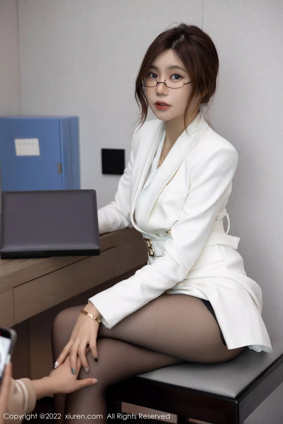 秀人集.com_[XiuRen秀人网]No.5430_女神绮里嘉ula海南心愿旅拍私房半脱露性感浅色蕾丝内衣诱惑写真80P