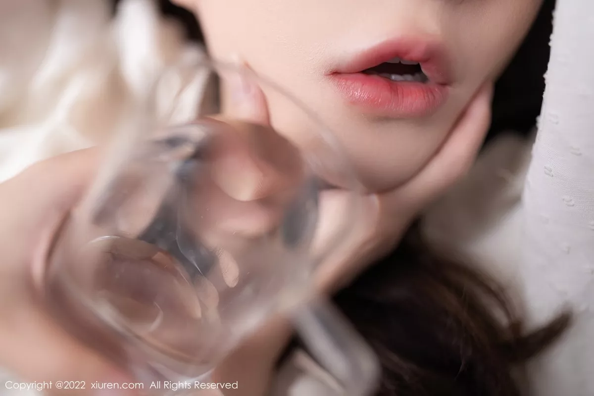 秀人集.com_[XiuRen秀人网]No.5322_模特鱼子酱Fish云南旅拍性感白色蕾丝内衣秀曼妙身姿诱惑写真78P