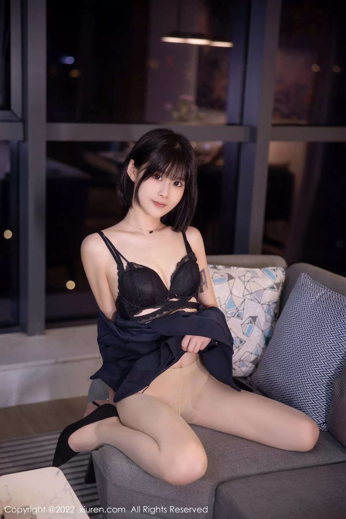 秀人集.com_[XiuRen秀人网]No.5329_模特77qiqi私房半脱露性感蓝色蕾丝内衣配超薄肉丝完美诱惑写真98P