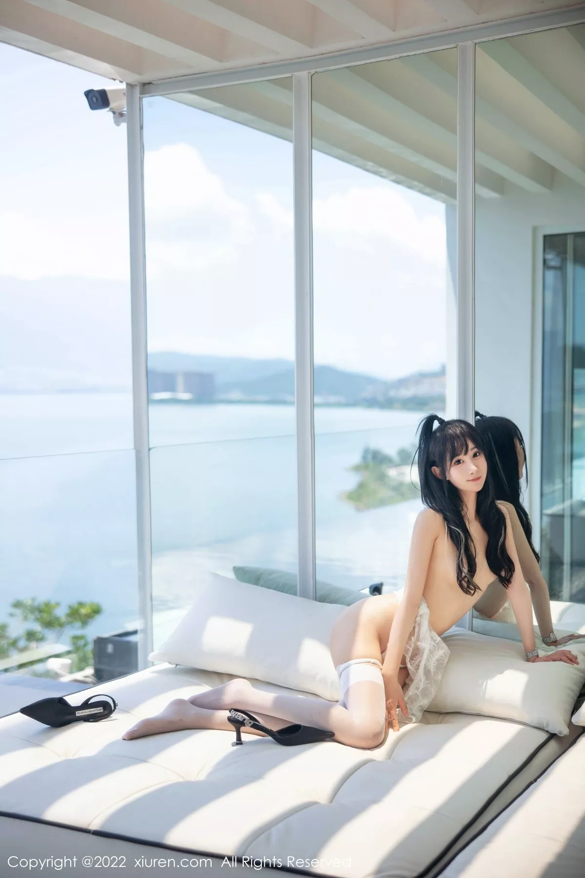 秀人集.com_[XiuRen秀人网]No.5344_女神小果冻儿大理旅拍白色轻透服饰配白丝吊袜完美诱惑写真104P