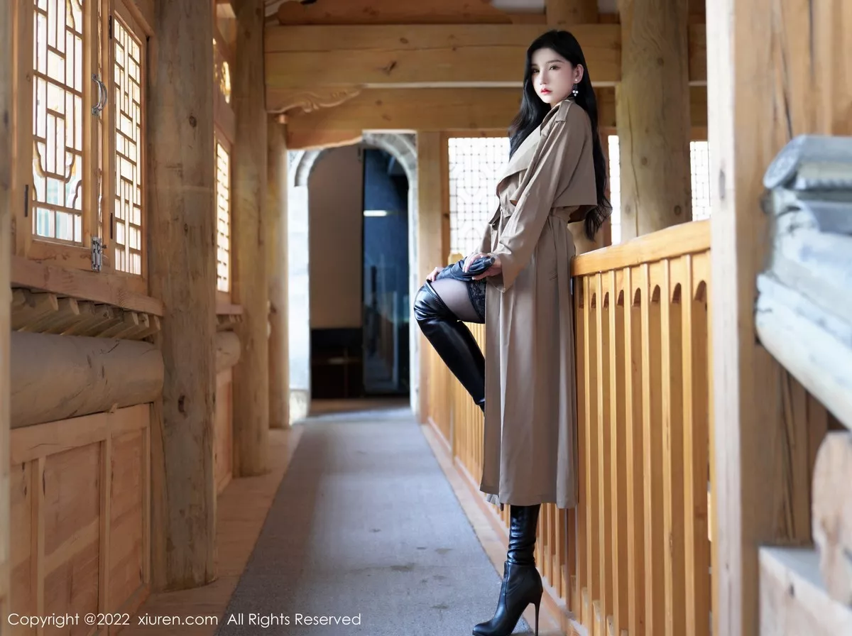 秀人集.com_[XiuRen秀人网]No.5469_女神周于希Sally脱杏色风衣露黑色蕾丝内衣配蕾丝吊袜诱惑写真75P