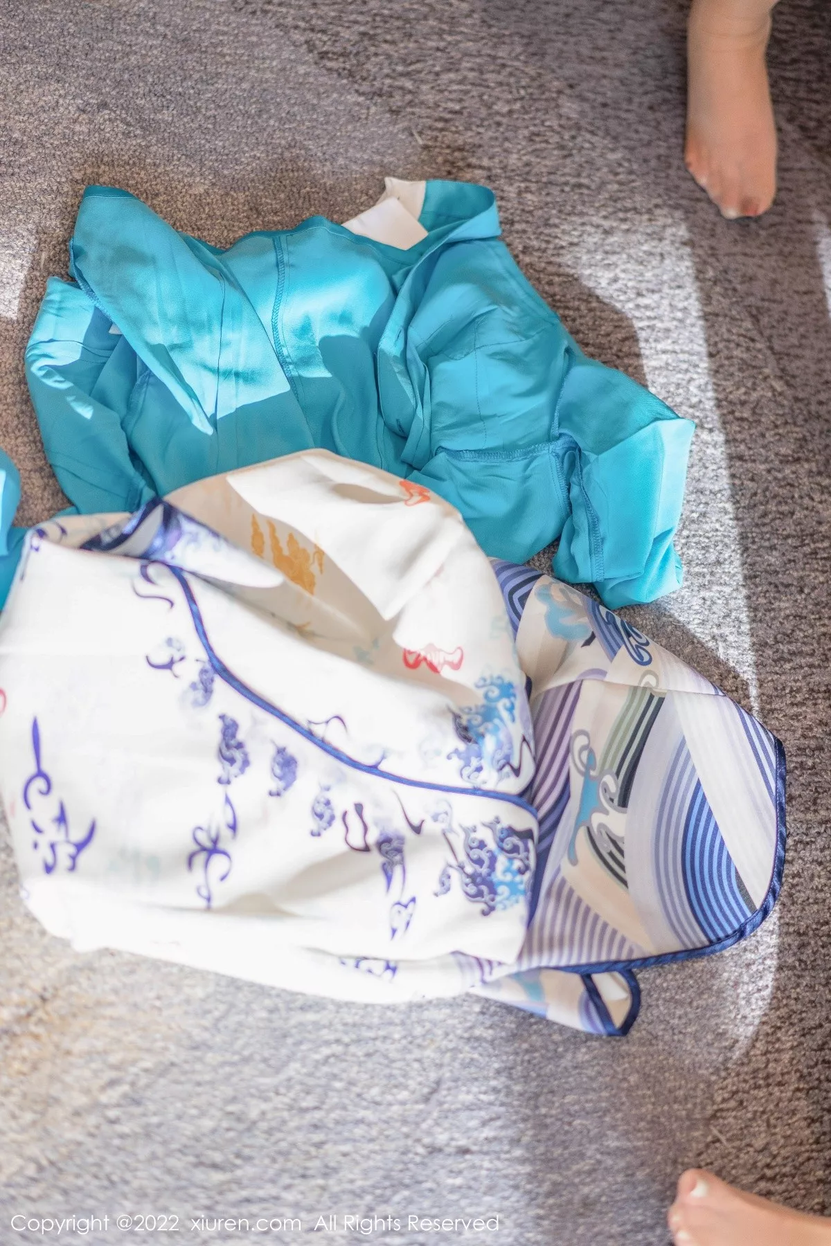 秀人集.com_[XiuRen秀人网]No.5462_模特张思允Nice＆是小逗逗都市丽人装扮私房半脱撩人诱惑写真80P