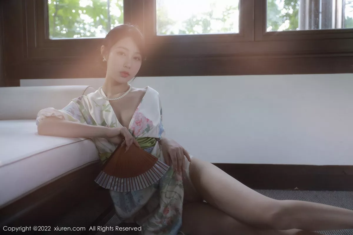 秀人集.com_[XiuRen秀人网]No.5514_模特谢晚晚性感白色带花纹长裙配原色丝袜秀完美身材诱惑写真111P