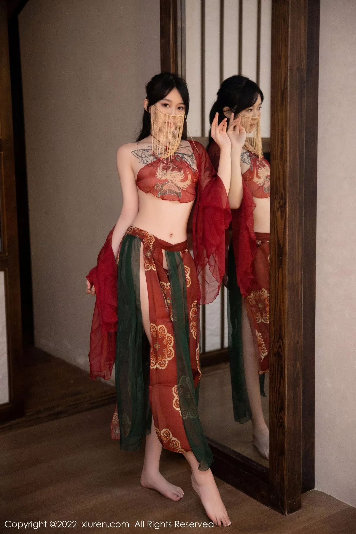 秀人集.com_[XiuRen秀人网]No.5527_模特奶瓶大理旅拍私房性感红色轻透古装服秀完美身材诱惑写真78P