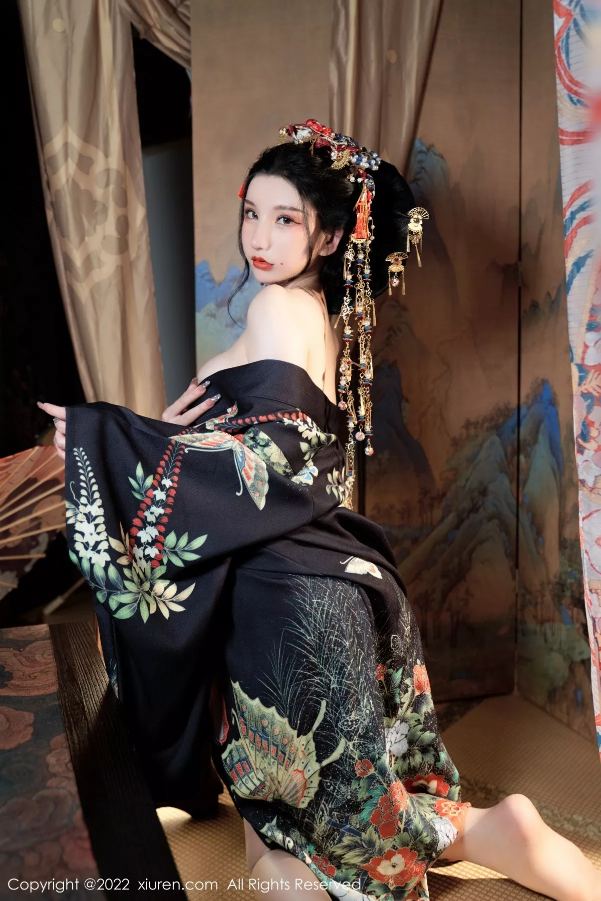 秀人集.com_[XiuRen秀人网]No.5537_女神周于希Sally宽衣解带主题日系风脱和服露翘臀美腿诱惑写真80P