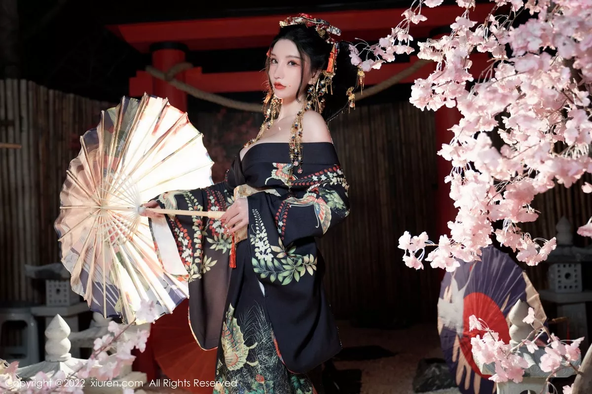 秀人集.com_[XiuRen秀人网]No.5537_女神周于希Sally宽衣解带主题日系风脱和服露翘臀美腿诱惑写真80P