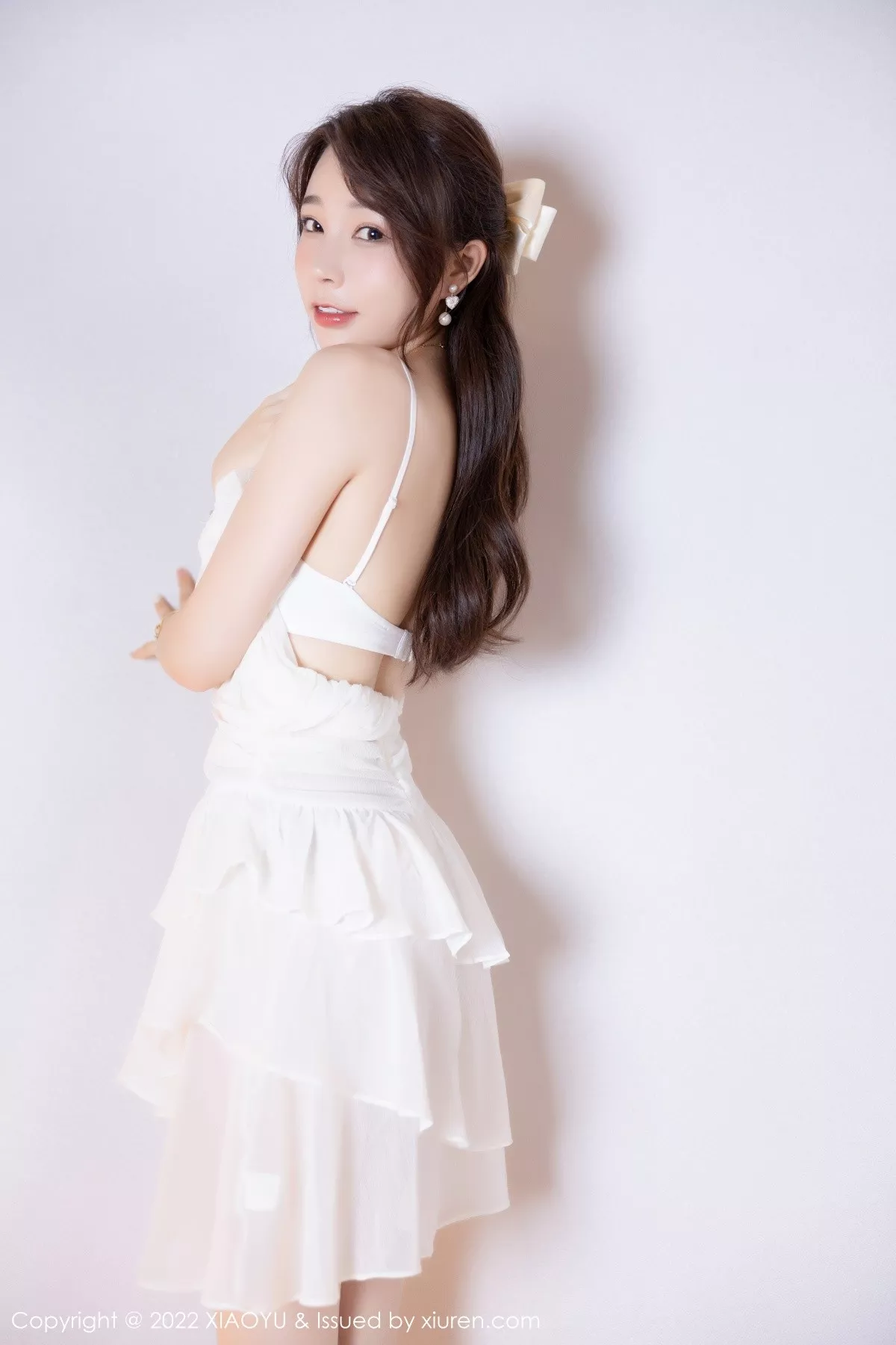 秀人集.com_[XiaoYu画语界]Vol.859_女神徐莉芝Booty脱白色连衣短裙露性感白色内衣完美诱惑写真77P