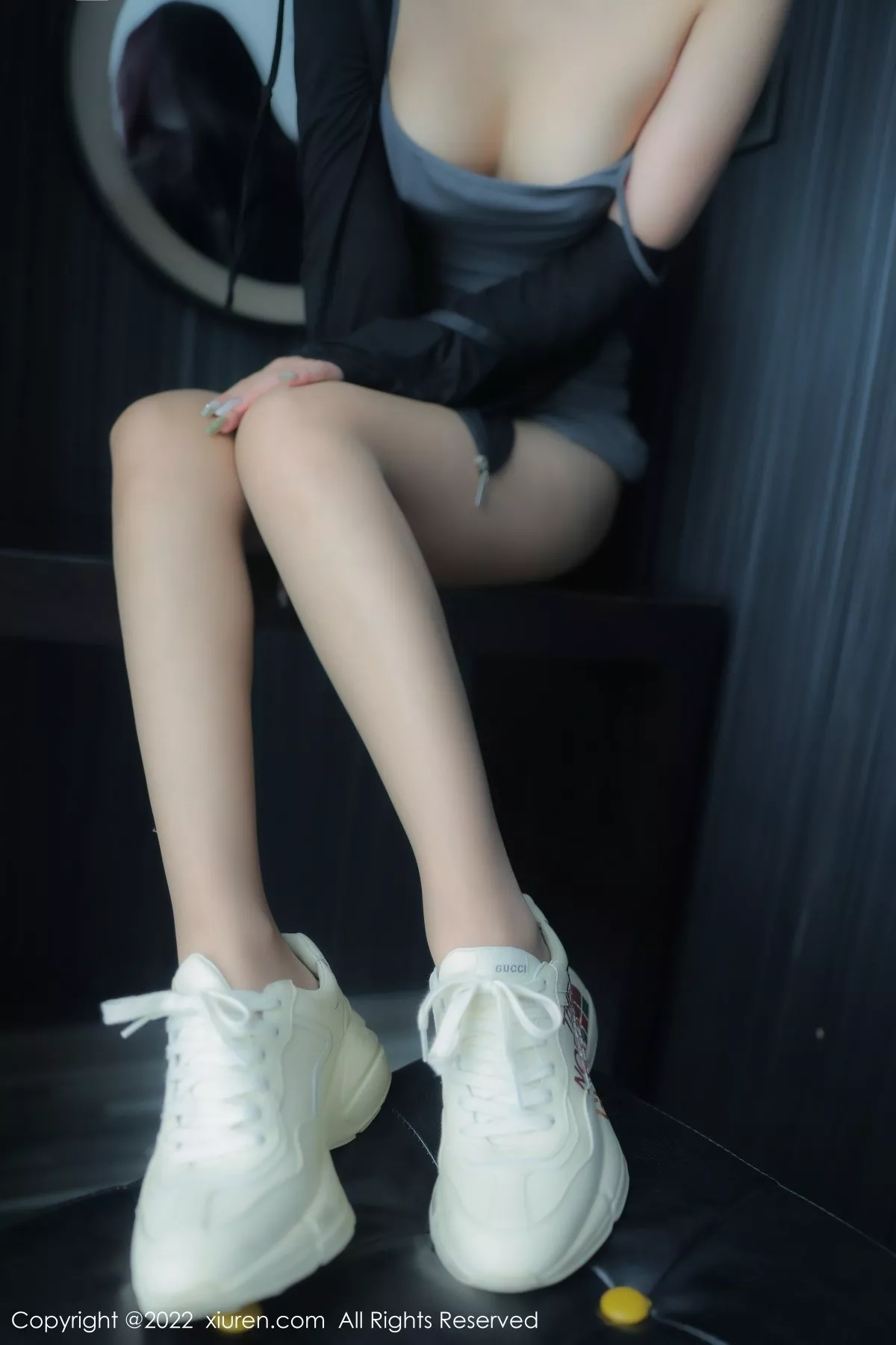 秀人集.com_[XiuRen秀人网]No.5553_新人模特顾楚楚maily性感深灰色吊带裙配诱人灰丝完美诱惑写真96P