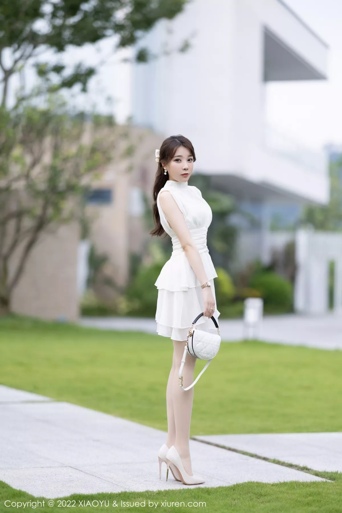 秀人集.com_[XiaoYu画语界]Vol.859_女神徐莉芝Booty脱白色连衣短裙露性感白色内衣完美诱惑写真77P