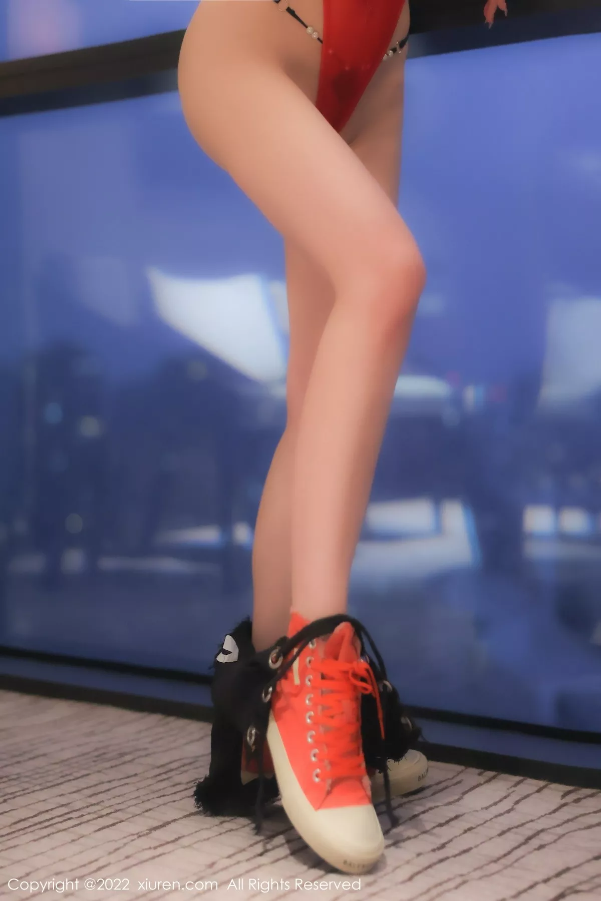 秀人集.com_[XiuRen秀人网]No.5591_模特顾乔楠Cora私房床上性感红色高叉连体衣秀柔美身材诱惑写真89P