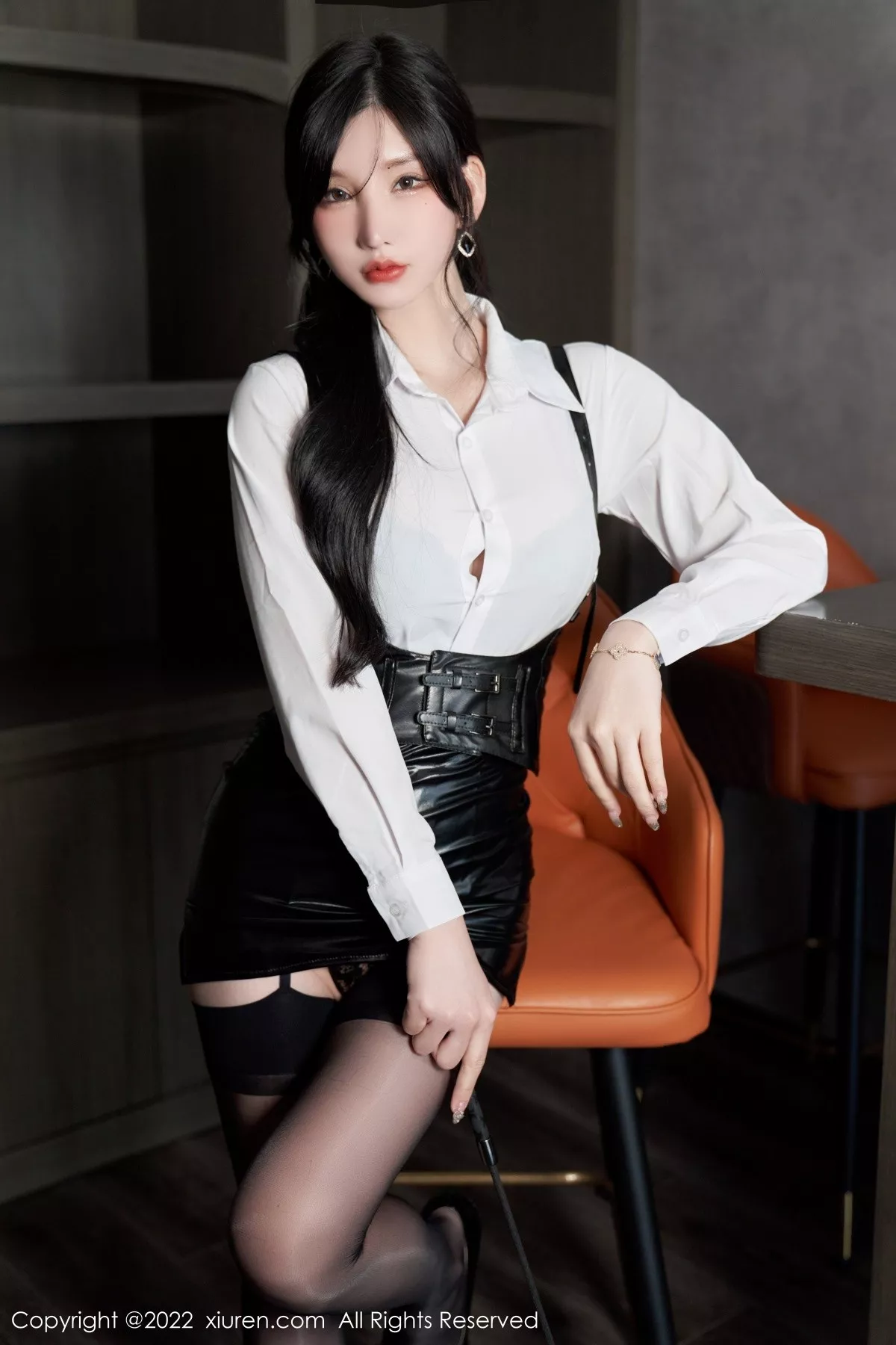 秀人集.com_[XiuRen秀人网]No.5602_女神周于希Sally性感白T配黑皮短裙露黑色蕾丝内衣完美诱惑写真90P