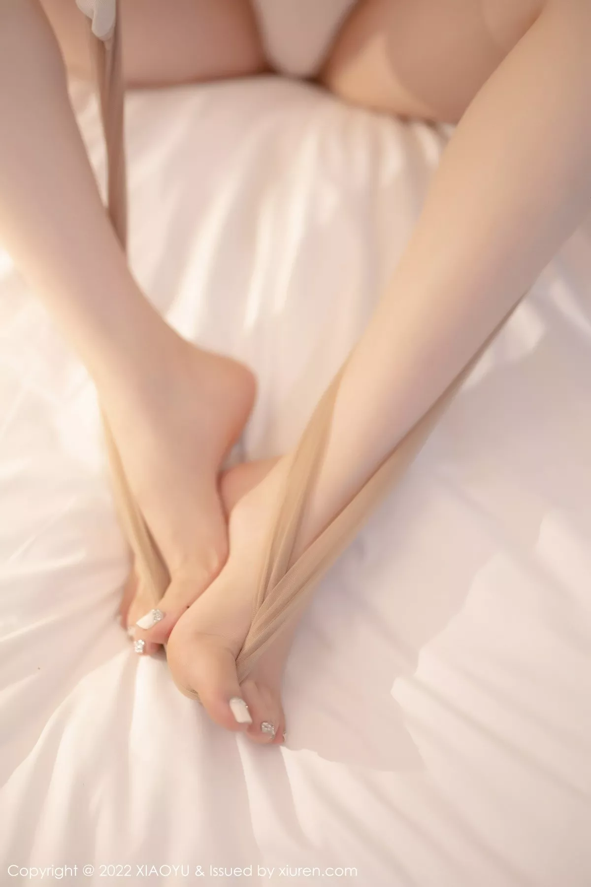 秀人集.com_[XiaoYu画语界]Vol.866_女神徐莉芝Booty杭州旅拍浅紫色古装服配超薄无内肉丝诱惑写真94P