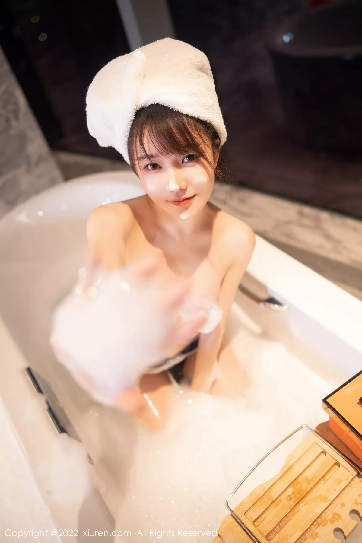 秀人集.com_[XiuRen秀人网]No.5477_模特婠婠么私房浴缸性感深蓝色比基尼湿身泡泡浴撩人诱惑写真76P