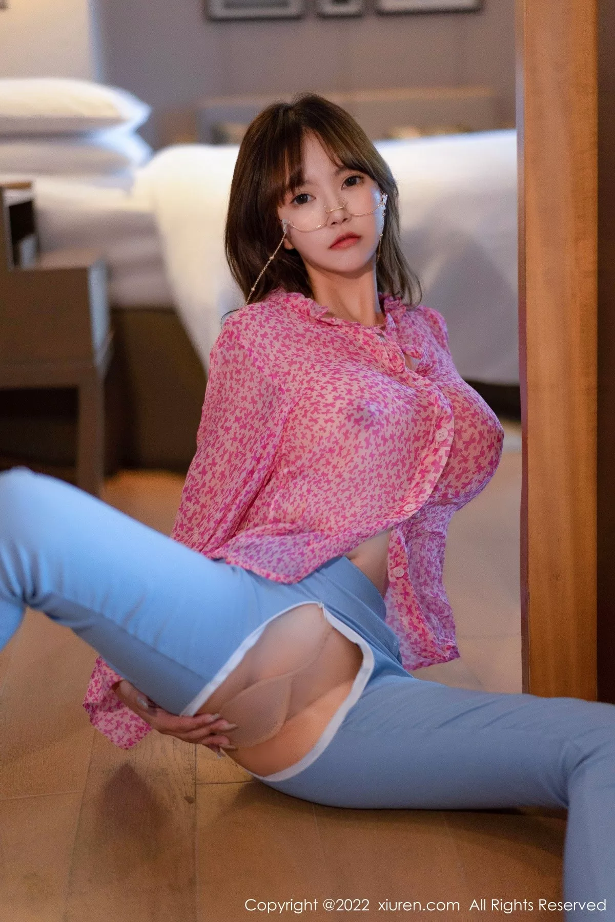 秀人集.com_[XiuRen秀人网]No.5488_模特张思允Nice粉红花纹衣配蓝色长裤半脱露无内肉丝诱惑写真59P