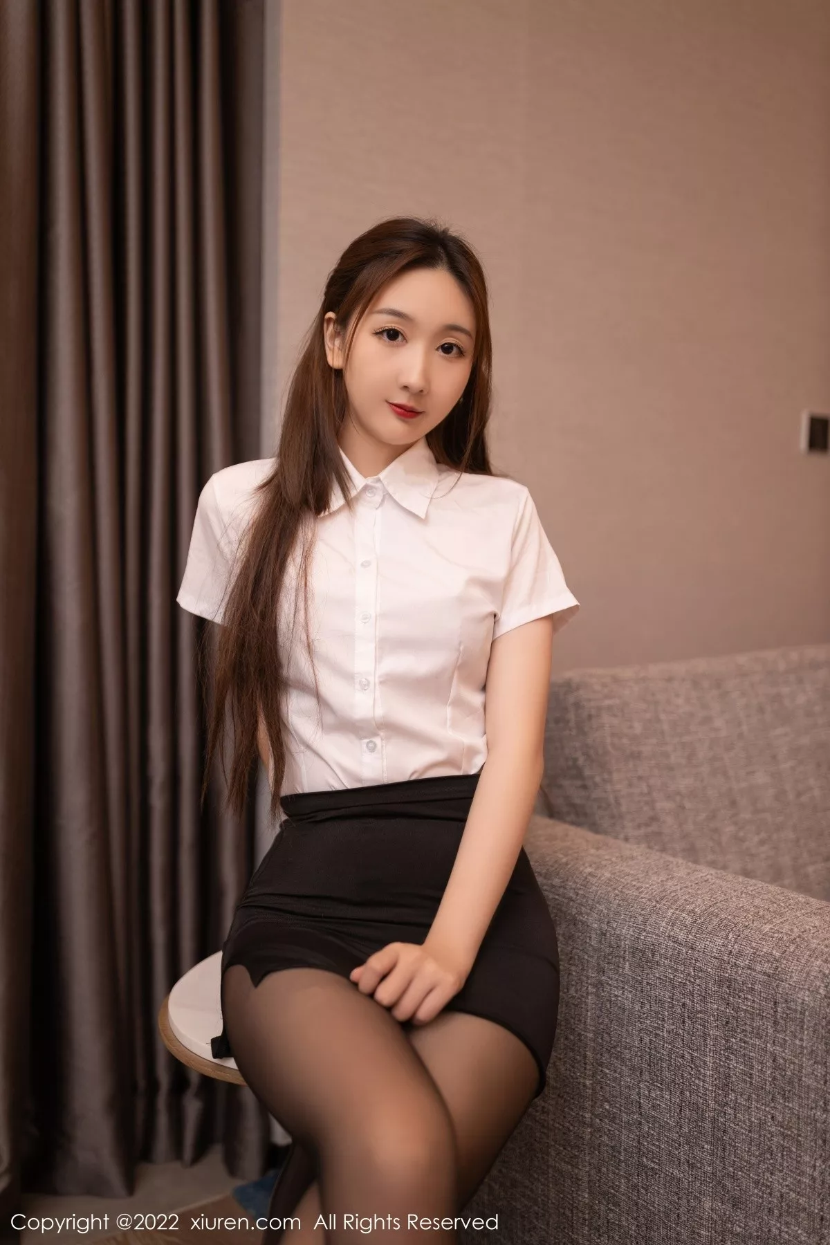 秀人集.com_[XiuRen秀人网]No.5490_模特江真真性感白T配黑短裙露性感红色蕾丝内衣迷人诱惑写真80P